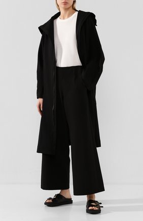 Женский хлопковый кардиган YOHJI YAMAMOTO черного цвета по цене 54900 руб., арт. NN-T20-087 | Фото 2 Женский хлопковый кардиган YOHJI YAMAMOTO черного цвета, арт. NN-T20-087 | Фото 2