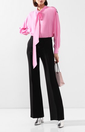 Женские кожаные ботильоны oval BALENCIAGA серебряного цвета по цене 77250 руб., арт. 591015/WA970 | Фото 2 Женские кожаные ботильоны oval BALENCIAGA серебряного цвета, арт. 591015/WA970 | Фото 2