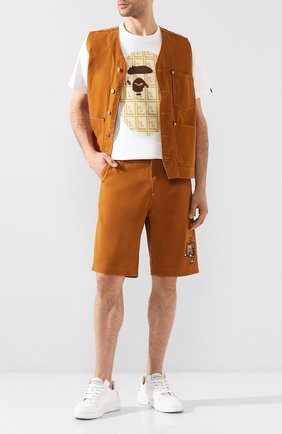 Мужские джинсовые шорты BAPE коричневого цвета по цене 25900 руб., арт. 1F20151003 | Фото 2 Мужские джинсовые шорты BAPE коричневого цвета, арт. 1F20151003 | Фото 2