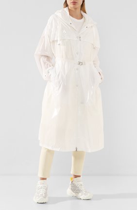 Женский плащ isabelle MONCLER белого цвета по цене 108500 руб., арт. F1-093-1D506-00-C0447 | Фото 2 Женский плащ isabelle MONCLER белого цвета, арт. F1-093-1D506-00-C0447 | Фото 2