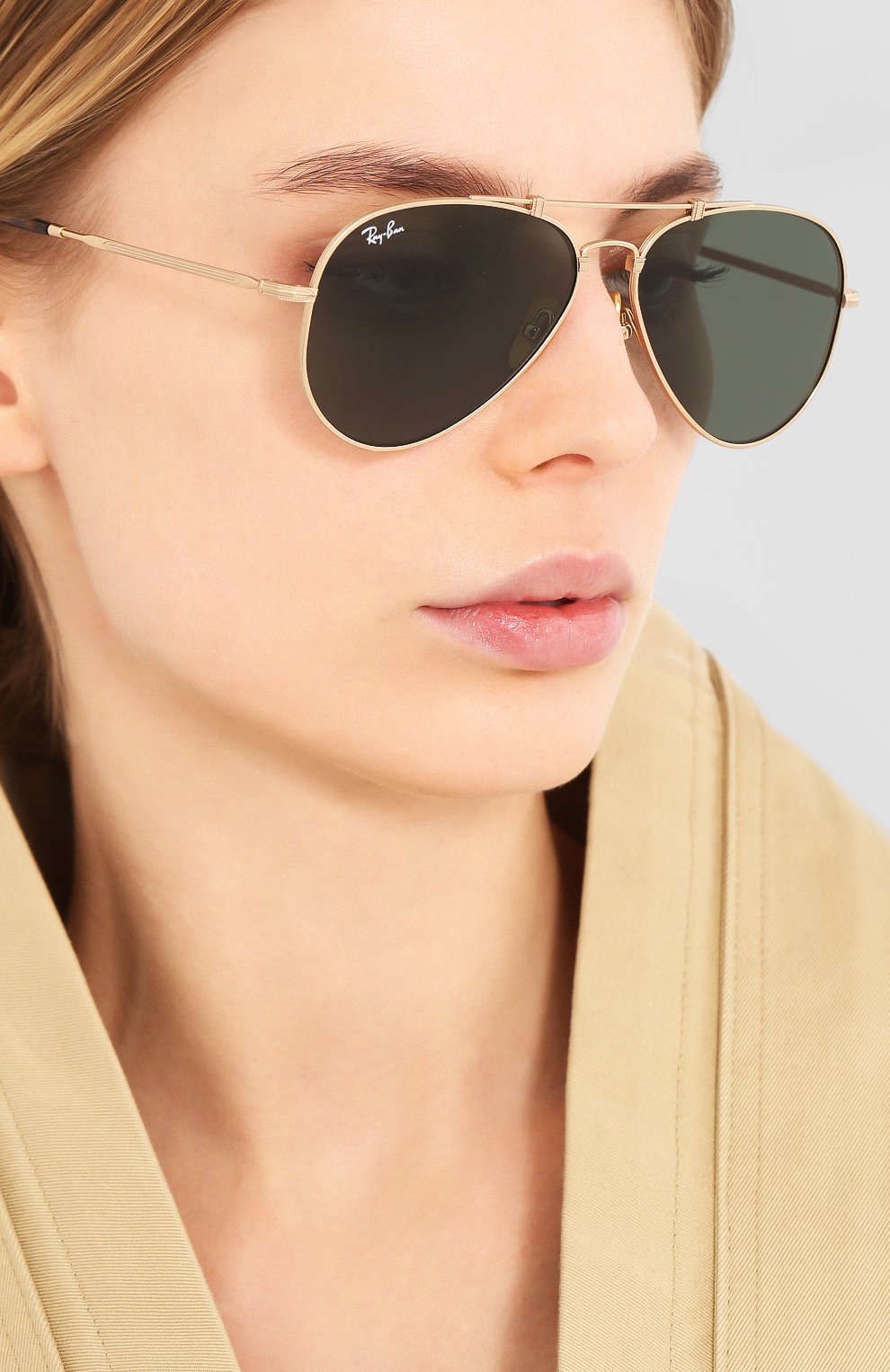 Женские солнцезащитные очки RAY-BAN золотого цвета по цене 0 руб., арт. 8125-913658 | Фото 2 Женские солнцезащитные очки RAY-BAN золотого цвета, арт. 8125-913658 | Фото 2 (Кросс-КТ: С/з-унисекс; Региональные ограничения белый список (Axapta Mercury): RU; Тип очков: С/з; Очки форма: Авиаторы; Оптика Гендер: оптика-унисекс)
