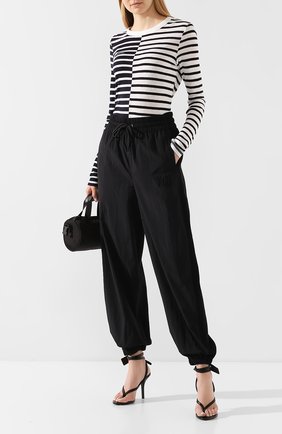 Женские брюки ALEXANDERWANG.T черного цвета по цене 37150 руб., арт. 4CC1204018 | Фото 2 Женские брюки ALEXANDERWANG.T черного цвета, арт. 4CC1204018 | Фото 2