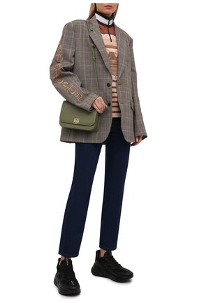 Женские кожаные кроссовки runner ALEXANDER MCQUEEN черного цвета по цене 43300 руб., арт. 621051/WHXIH | Фото 2 Женские кожаные кроссовки runner ALEXANDER MCQUEEN черного цвета, арт. 621051/WHXIH | Фото 2