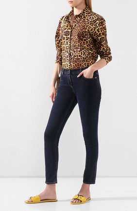 Женские замшевые шлепанцы TOM FORD желтого цвета по цене 63550 руб., арт. W2408T-LCL071 | Фото 2 Женские замшевые шлепанцы TOM FORD желтого цвета, арт. W2408T-LCL071 | Фото 2