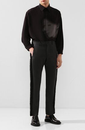 Мужской шерстяные брюки COMME DES GARCONS HOMME PLUS темно-серого цвета по цене 74100 руб., арт. PE-P017-051 | Фото 2 Мужской шерстяные брюки COMME DES GARCONS HOMME PLUS темно-серого цвета, арт. PE-P017-051 | Фото 2