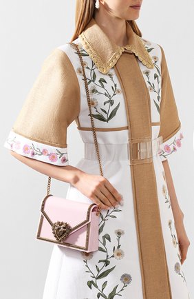 Женская сумка devotion small DOLCE & GABBANA розового цвета по цене 156000 руб., арт. BB6713/AZ700 | Фото 2 Женская сумка devotion small DOLCE & GABBANA розового цвета, арт. BB6713/AZ700 | Фото 2