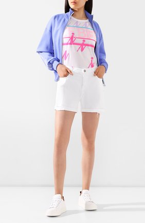 Женские джинсовые шорты FRAME DENIM белого цвета по цене 26050 руб., арт. LBUSCF171 | Фото 2 Женские джинсовые шорты FRAME DENIM белого цвета, арт. LBUSCF171 | Фото 2