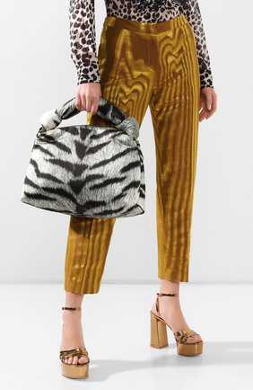 Женская сумка DRIES VAN NOTEN серого цвета по цене 44050 руб., арт. 201-11504-764 | Фото 2 Женская сумка DRIES VAN NOTEN серого цвета, арт. 201-11504-764 | Фото 2