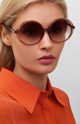 Женские солнцезащитные очки LINDA FARROW коричневого цвета по цене 34750 руб., арт. LFL989C2 SUN | Фото 2 Женские солнцезащитные очки LINDA FARROW коричневого цвета, арт. LFL989C2 SUN | Фото 2