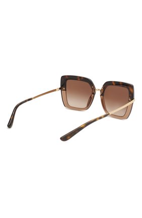 Женские солнцезащитные очки DOLCE & GABBANA коричневого цвета по цене 23100 руб., арт. 4373-325613 | Фото 4 Женские солнцезащитные очки DOLCE & GABBANA коричневого цвета, арт. 4373-325613 | Фото 4 (Тип очков: С/з; Очки форма: Квадратные; Оптика Гендер: оптика-женское)