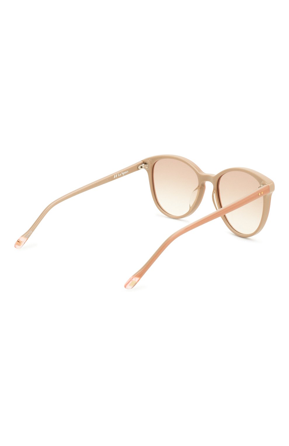 Женские солнцезащитные очки LE SPECS коричневого цвета по цене 13650 руб., арт. LQQKS/1926360 | Фото 4 Женские солнцезащитные очки LE SPECS коричневого цвета, арт. LQQKS/1926360 | Фото 4