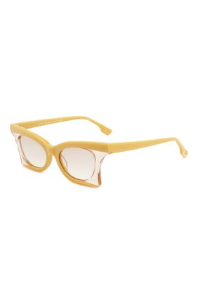 Женские солнцезащитные очки LE SPECS LUXE желтого цвета по цене 13650 руб., арт. NITR0/1901420 | Фото 1 Женские солнцезащитные очки LE SPECS LUXE желтого цвета, арт. NITR0/1901420 | Фото 1