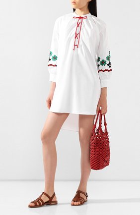 Женское хлопковое платье MIU MIU белого цвета по цене 110000 руб., арт. MF3657-2BYX-F0009 | Фото 2 Женское хлопковое платье MIU MIU белого цвета, арт. MF3657-2BYX-F0009 | Фото 2