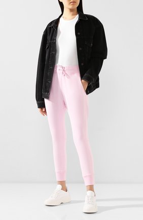 Женские хлопковые джоггеры DSQUARED2 розового цвета по цене 23600 руб., арт. S73KA0473/S25030 | Фото 2 Женские хлопковые джоггеры DSQUARED2 розового цвета, арт. S73KA0473/S25030 | Фото 2