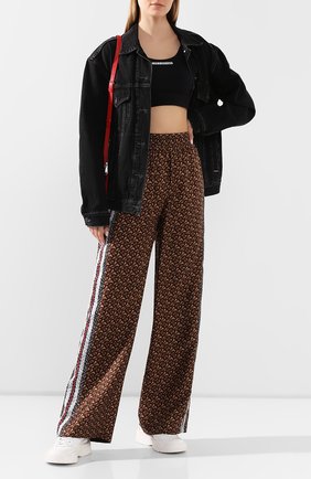 Женские шелковые брюки BURBERRY коричневого цвета по цене 72500 руб., арт. 8018146 | Фото 2 Женские шелковые брюки BURBERRY коричневого цвета, арт. 8018146 | Фото 2