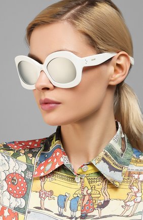 Мужские солнцезащитные очки CELINE EYEWEAR белого цвета по цене 29850 руб., арт. 40097I | Фото 2 Мужские солнцезащитные очки CELINE EYEWEAR белого цвета, арт. 40097I | Фото 2