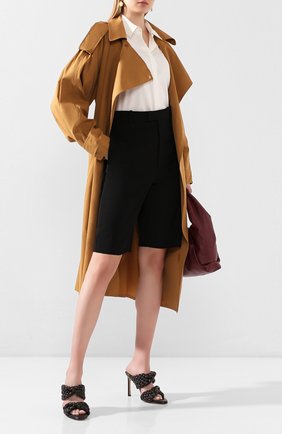 Женские кожаные мюли bv curve BOTTEGA VENETA коричневого цвета по цене 124000 руб., арт. 618757/VBTG0 | Фото 2 Женские кожаные мюли bv curve BOTTEGA VENETA коричневого цвета, арт. 618757/VBTG0 | Фото 2