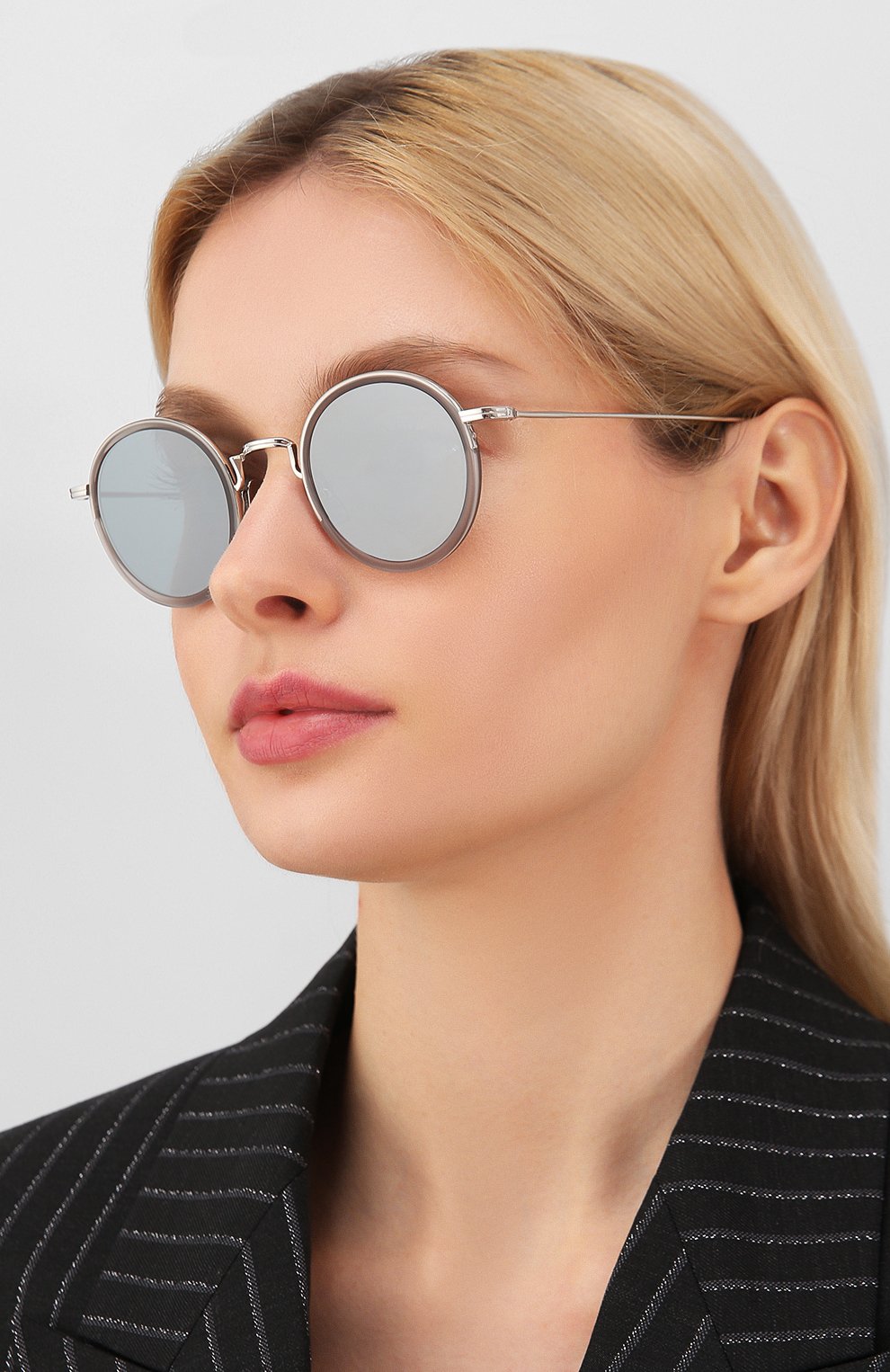 Женские солнцезащитные очки THOM BROWNE серого цвета по цене 52600 руб., арт. TB-906 SUN-03 | Фото 2 Женские солнцезащитные очки THOM BROWNE серого цвета, арт. TB-906 SUN-03 | Фото 2