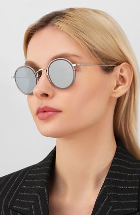 Женские солнцезащитные очки THOM BROWNE серого цвета по цене 52600 руб., арт. TB-906 SUN-03 | Фото 2 Женские солнцезащитные очки THOM BROWNE серого цвета, арт. TB-906 SUN-03 | Фото 2