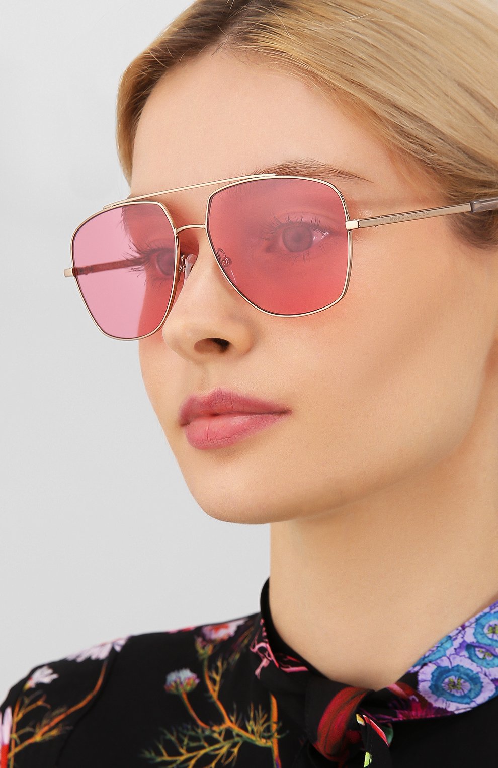 Женские солнцезащитные очки MARC JACOBS (THE) розового цвета по цене 14400 руб., арт. MARC 271 EYR | Фото 2 Женские солнцезащитные очки MARC JACOBS (THE) розового цвета, арт. MARC 271 EYR | Фото 2