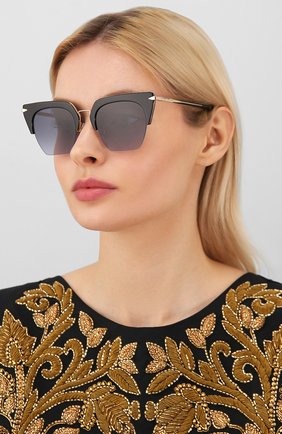 Женские солнцезащитные очки RAG&BONE черного цвета по цене 23950 руб., арт. RNB1007 2M2 | Фото 2 Женские солнцезащитные очки RAG&BONE черного цвета, арт. RNB1007 2M2 | Фото 2