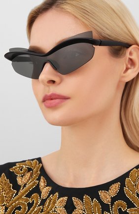 Мужские солнцезащитные очки MAISON MARGIELA черного цвета по цене 39950 руб., арт. MMECH0 004/301 | Фото 2 Мужские солнцезащитные очки MAISON MARGIELA черного цвета, арт. MMECH0 004/301 | Фото 2
