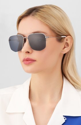 Женские солнцезащитные очки DIOR черного цвета по цене 32100 руб., арт. DI0R180 KWX | Фото 2 Женские солнцезащитные очки DIOR черного цвета, арт. DI0R180 KWX | Фото 2