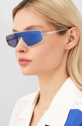 Женские солнцезащитные очки DIOR синего цвета по цене 31100 руб., арт. DI0RMERCURE 900 C8 | Фото 2 Женские солнцезащитные очки DIOR синего цвета, арт. DI0RMERCURE 900 C8 | Фото 2