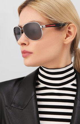 Мужские солнцезащитные очки PRADA LINEA ROSSA черного цвета по цене 17900 руб., арт. 53PS-1BC5W1 | Фото 2 Мужские солнцезащитные очки PRADA LINEA ROSSA черного цвета, арт. 53PS-1BC5W1 | Фото 2
