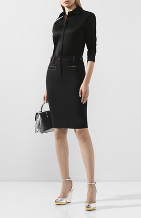 Женские кожаные босоножки TOM FORD серебряного цвета по цене 124000 руб., арт. W2552S-EAY001 | Фото 2 Женские кожаные босоножки TOM FORD серебряного цвета, арт. W2552S-EAY001 | Фото 2