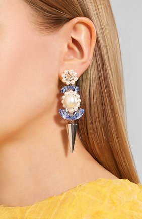 Женские серьги SIMONE ROCHA голубого цвета по цене 40900 руб., арт. ERG191/0906 | Фото 2 Женские серьги SIMONE ROCHA голубого цвета, арт. ERG191/0906 | Фото 2