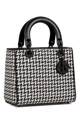 Женская сумка lady dior medium DIOR черно-белого цвета по цене 395000 руб., арт. M0565SRBFM911 | Фото 2 Женская сумка lady dior medium DIOR черно-белого цвета, арт. M0565SRBFM911 | Фото 2