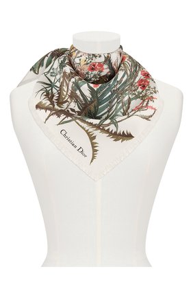 Женский шелковый платок le jardin champetre DIOR белого цвета по цене 32000 руб., арт. 02JAC090I603C087 | Фото 2 Женский шелковый платок le jardin champetre DIOR белого цвета, арт. 02JAC090I603C087 | Фото 2