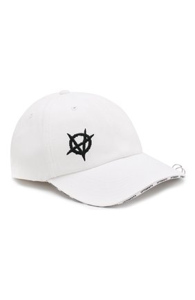 Женская хлопковая бейсболка vetements x reebok VETEMENTS белого цвета по цене 27300 руб., арт. UAH21CA931 1000/W | Фото 1 Женская хлопковая бейсболка vetements x reebok VETEMENTS белого цвета, арт. UAH21CA931 1000/W | Фото 1