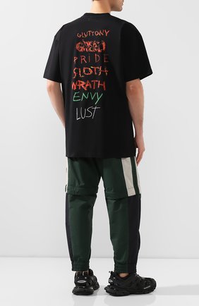 Мужская хлопковая футболка VETEMENTS черного цвета по цене 52150 руб., арт. UAH21TR518 1600/M | Фото 2 Мужская хлопковая футболка VETEMENTS черного цвета, арт. UAH21TR518 1600/M | Фото 2