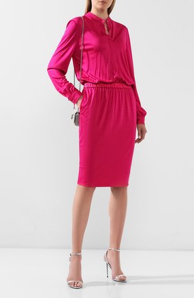 Женское платье из вискозы TOM FORD фуксия цвета по цене 218000 руб., арт. ABJ450-FAX159 | Фото 2 Женское платье из вискозы TOM FORD фуксия цвета, арт. ABJ450-FAX159 | Фото 2