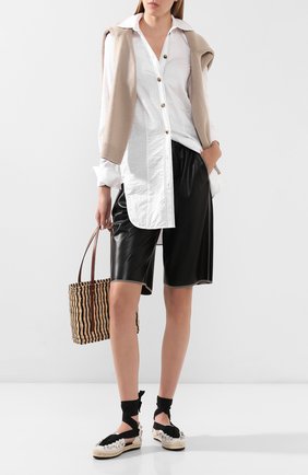 Женские текстильные эспадрильи loewe x paula's ibiza LOEWE черно-белого цвета по цене 46300 руб., арт. L000283X04 | Фото 2 Женские текстильные эспадрильи loewe x paula's ibiza LOEWE черно-белого цвета, арт. L000283X04 | Фото 2