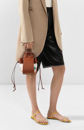 Женская сумка hammock mini loewe x paula's ibiza LOEWE белого цвета по цене 119500 руб., арт. 328.72.V07 | Фото 2 Женская сумка hammock mini loewe x paula's ibiza LOEWE белого цвета, арт. 328.72.V07 | Фото 2