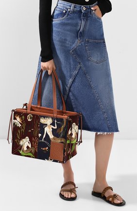 Женская сумка-тоут cushion loewe x paula's ibiza LOEWE бордового цвета по цене 99500 руб., арт. 328.08AB90 | Фото 2 Женская сумка-тоут cushion loewe x paula's ibiza LOEWE бордового цвета, арт. 328.08AB90 | Фото 2