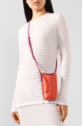 Женская сумка gate pocket loewe x paula's ibiza LOEWE оранжевого цвета по цене 54350 руб., арт. C650Z42X20 | Фото 2 Женская сумка gate pocket loewe x paula's ibiza LOEWE оранжевого цвета, арт. C650Z42X20 | Фото 2