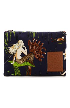 Женский клатч oblong loewe x paula's ibiza LOEWE темно-синего цвета по цене 32750 руб., арт. C630C63X01 | Фото 1 Женский клатч oblong loewe x paula's ibiza LOEWE темно-синего цвета, арт. C630C63X01 | Фото 1