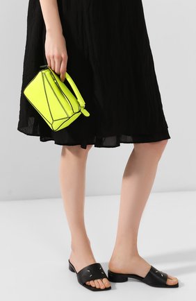 Женская сумка puzzle mini loewe x paula's ibiza LOEWE желтого цвета по цене 137500 руб., арт. 322.35.U95 | Фото 2 Женская сумка puzzle mini loewe x paula's ibiza LOEWE желтого цвета, арт. 322.35.U95 | Фото 2