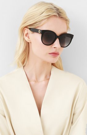 Женские солнцезащитные очки GUCCI черного цвета по цене 28500 руб., арт. GG0035 001 | Фото 2 Женские солнцезащитные очки GUCCI черного цвета, арт. GG0035 001 | Фото 2