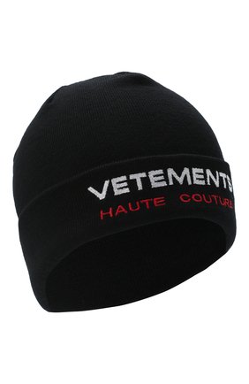 Женская шерстяная шапка VETEMENTS черного цвета по цене 28050 руб., арт. UAH21HA271 1053/M | Фото 1 Женская шерстяная шапка VETEMENTS черного цвета, арт. UAH21HA271 1053/M | Фото 1