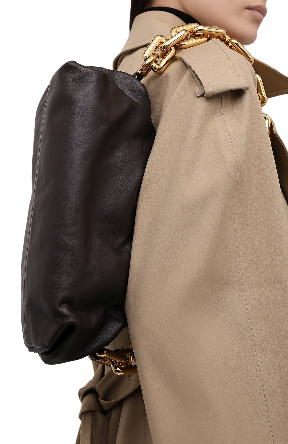 Женская сумка chain pouch BOTTEGA VENETA темно-коричневого цвета, арт. 620230/VCP40 | Фото 6 (Сумки-технические: Сумки через плечо, Сумки top-handle; Размер: medium; Материал: Натуральная кожа; Региональные ограничения белый список (Axapta Mercury): RU)