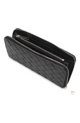 Мужской кожаное портмоне BOTTEGA VENETA черного цвета по цене 59900 руб., арт. 593217/VCPQ4 | Фото 3 Мужской кожаное портмоне BOTTEGA VENETA черного цвета, арт. 593217/VCPQ4 | Фото 3