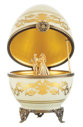 Мужского яйцо свадьба FABERGE белого цвета по цене 186500 руб., арт. 1509-10 | Фото 1 Мужского яйцо свадьба FABERGE белого цвета, арт. 1509-10 | Фото 1