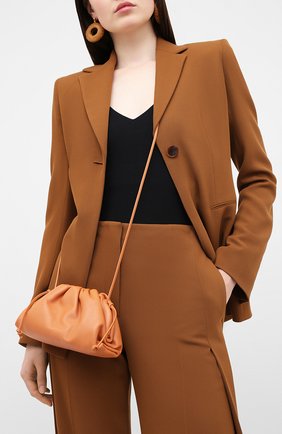 Женский клатч pouch 20 BOTTEGA VENETA бежевого цвета по цене 95400 руб., арт. 585852/VCP40 | Фото 2 Женский клатч pouch 20 BOTTEGA VENETA бежевого цвета, арт. 585852/VCP40 | Фото 2