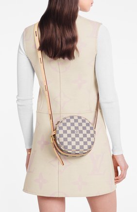 Женская сумка boite chapeau souple pm LOUIS VUITTON бежевого цвета по цене 131000 руб., арт. N40333 | Фото 2 Женская сумка boite chapeau souple pm LOUIS VUITTON бежевого цвета, арт. N40333 | Фото 2