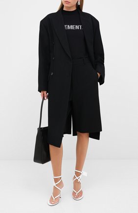 Женская футболка VETEMENTS черного цвета по цене 32050 руб., арт. WAH21TR523 1607/BLACK | Фото 2 Женская футболка VETEMENTS черного цвета, арт. WAH21TR523 1607/BLACK | Фото 2